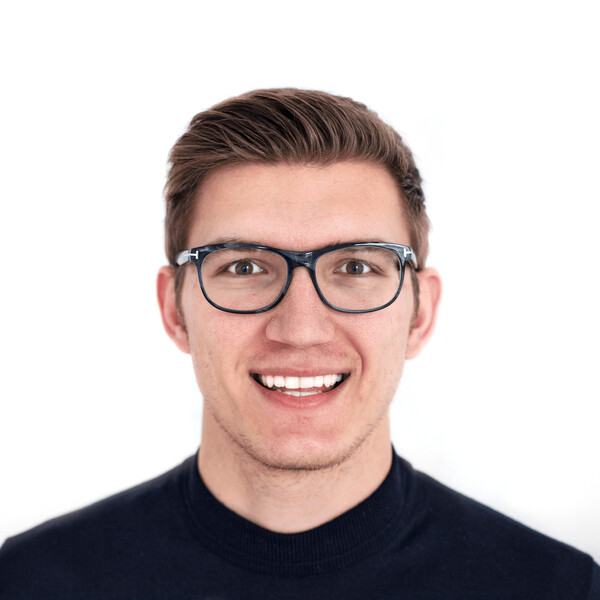 Florian Freudenthaler - Absolvent im Bachelorstudiengang  Marketing & Kommunikationsmanagement  | © FH Kufstein Tirol Florian Freudenthaler, Absolvent im Bachelorstudiengang  Marketing & Kommunikationsmanagement  | © FH Kufstein Tirol