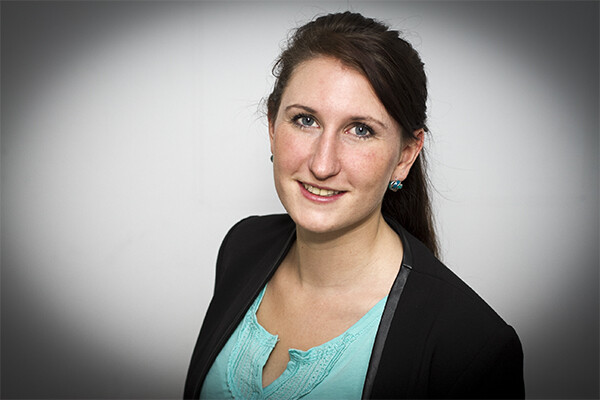 Elvira Fuchs - Absolventin im Masterstudiengang Web Engineering & IT Solutions | © FH Kufstein Tirol Elvira Fuchs, Absolventin im Masterstudiengang Web Engineering & IT Solutions | © FH Kufstein Tirol
