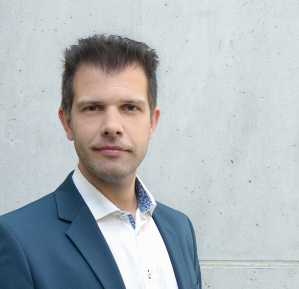 Mario Situm - Studiengangsleiter Bachelor Unternehmensführung, Bachelor Leadership & Business Management, Bachelor Wirtschaftspsychologie, Master Corporate Transformation Management | © FH Kufstein Tirol Mario Situm, Studiengangsleiter Bachelor Unternehmensführung, Bachelor Leadership & Business Management, Bachelor Wirtschaftspsychologie, Master Corporate Transformation Management | © FH Kufstein Tirol